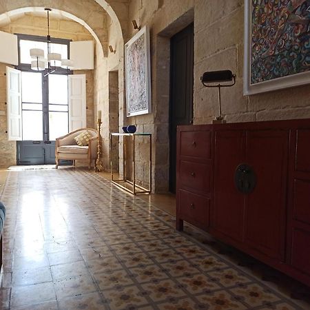 Beautiful 1-Bed Apartment In Hal Кормі Екстер'єр фото
